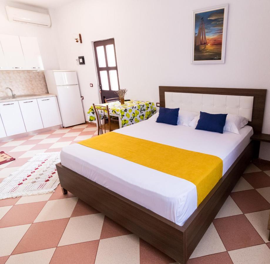 Vila Toskaj Vlorë 외부 사진
