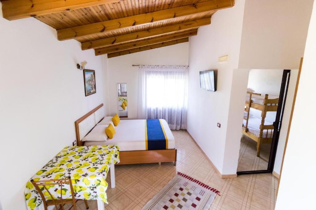 Vila Toskaj Vlorë 외부 사진