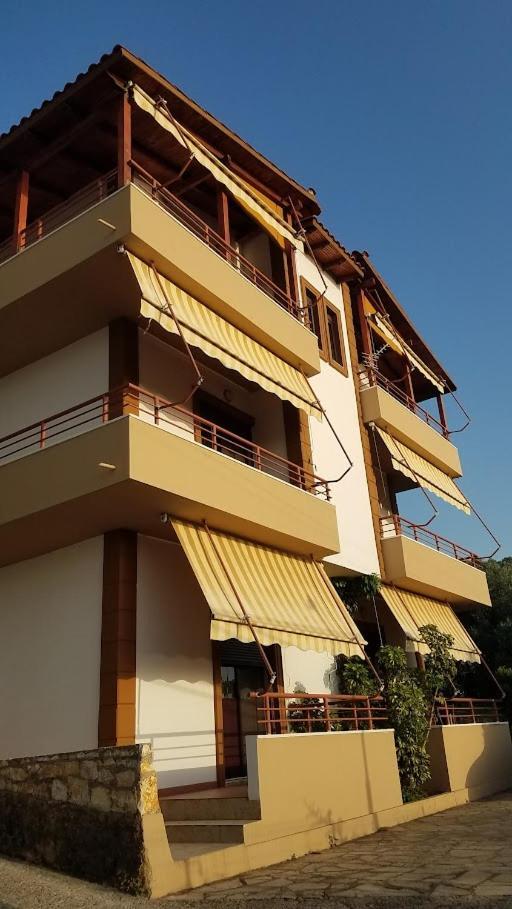 Vila Toskaj Vlorë 외부 사진