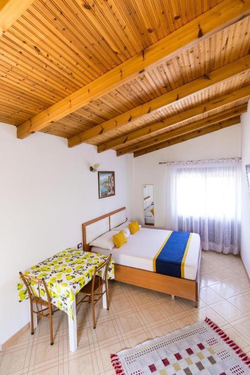Vila Toskaj Vlorë 외부 사진
